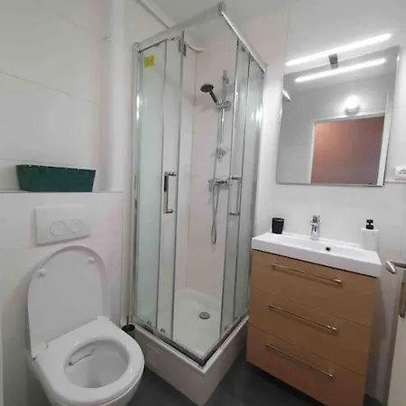 Apartamento Chateau 5 Min Avec Balcon Et Un Stationnement Gratuit Versalles